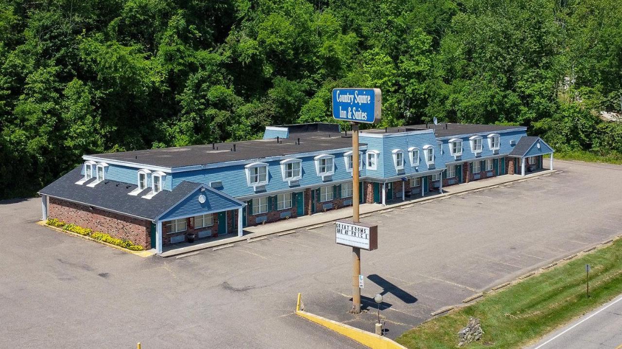 Country Squire Inn And Suites Coshocton Eksteriør bilde
