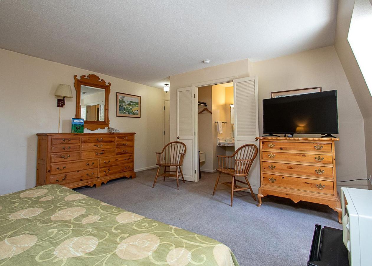 Country Squire Inn And Suites Coshocton Eksteriør bilde