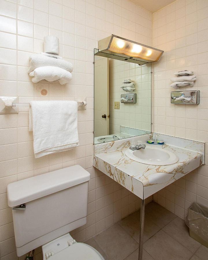 Country Squire Inn And Suites Coshocton Eksteriør bilde